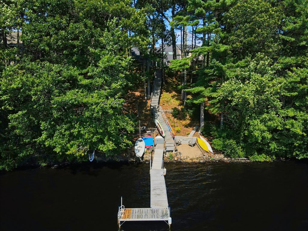 150 Lake Ridge Dr
