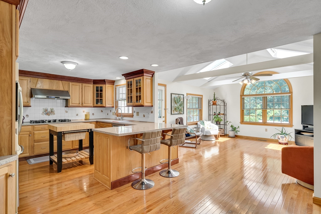 2 Sandspur Lane