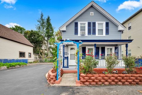 22 Litchfield St Worcester MA 01603