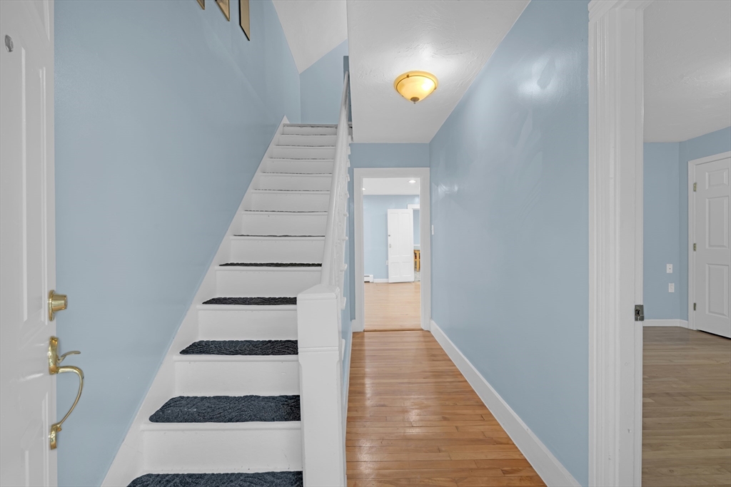 22 Litchfield St