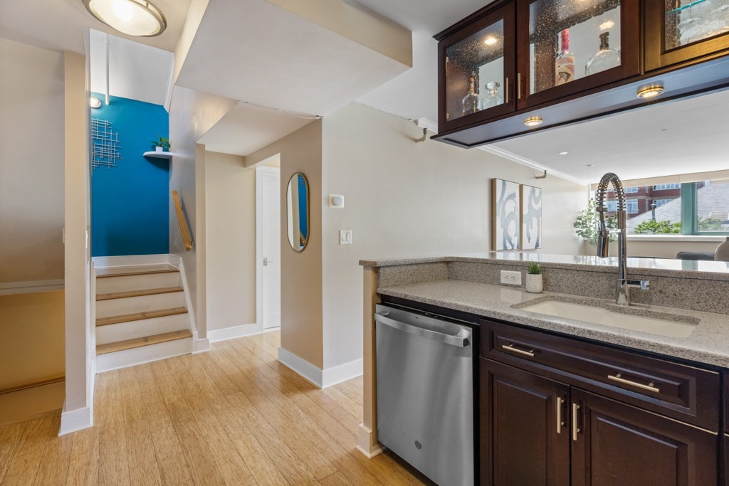 42 8th Street 5525