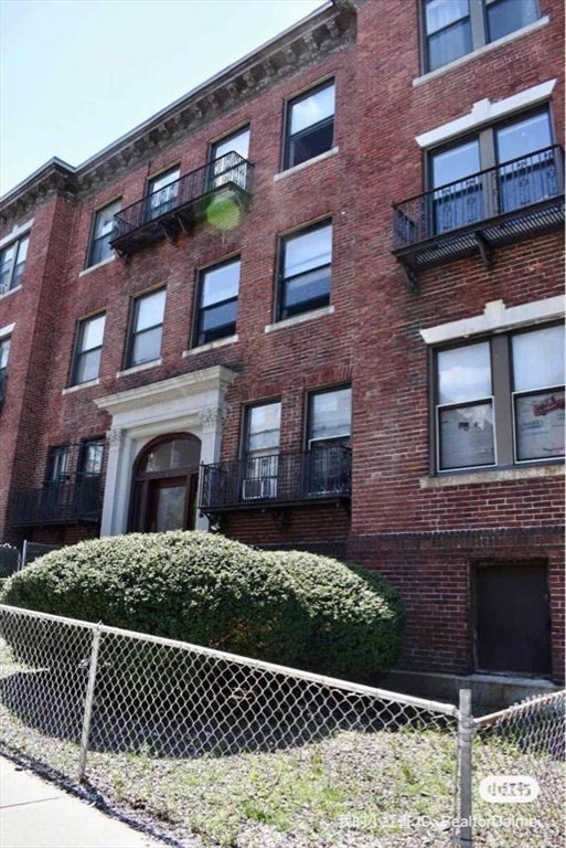 46 Park Vale Ave 1