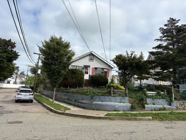 7 Edgeworth Rd, Quincy, MA Photo #7
