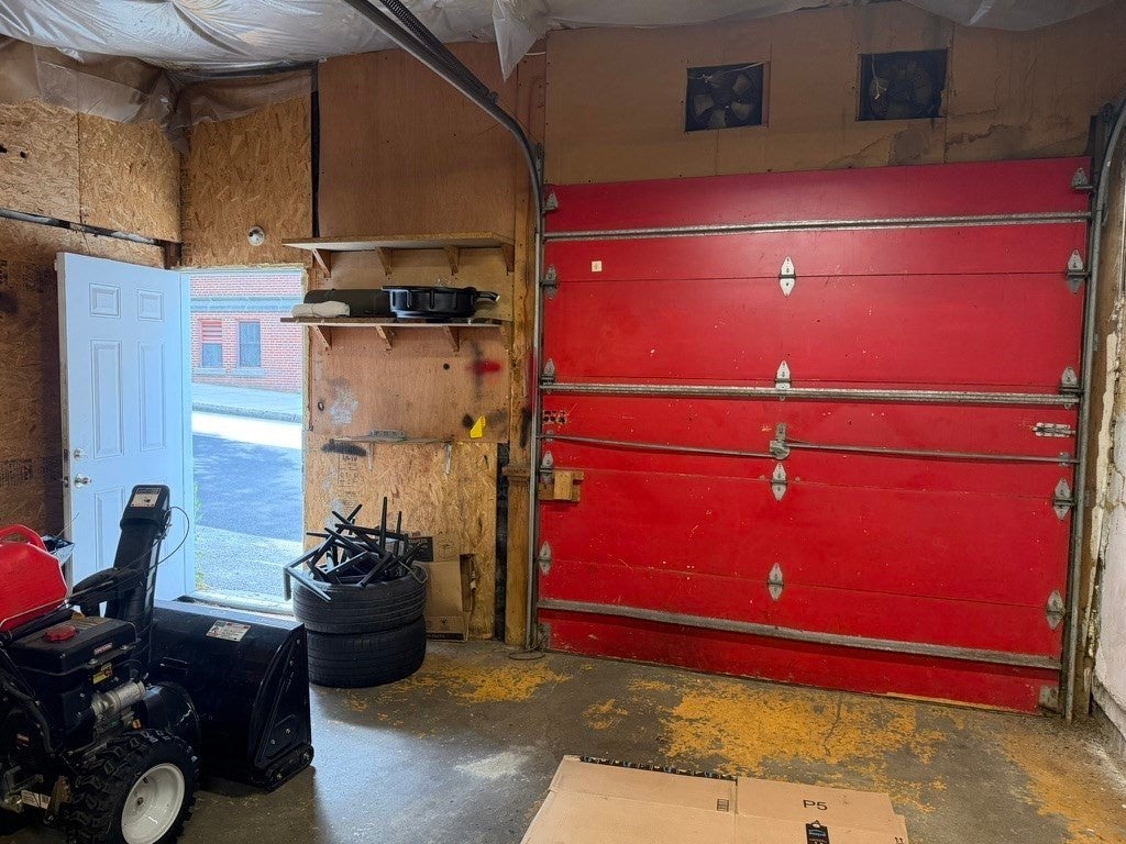 6 Dorchester St, Worcester, MA Photo #19