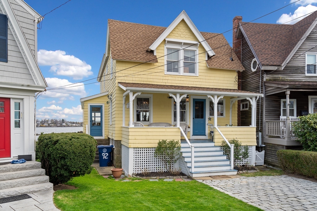 92 Bay View Ave