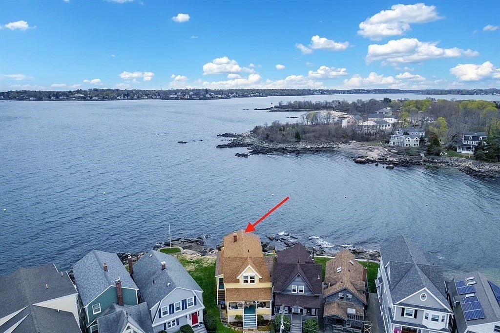 92 Bay View Ave