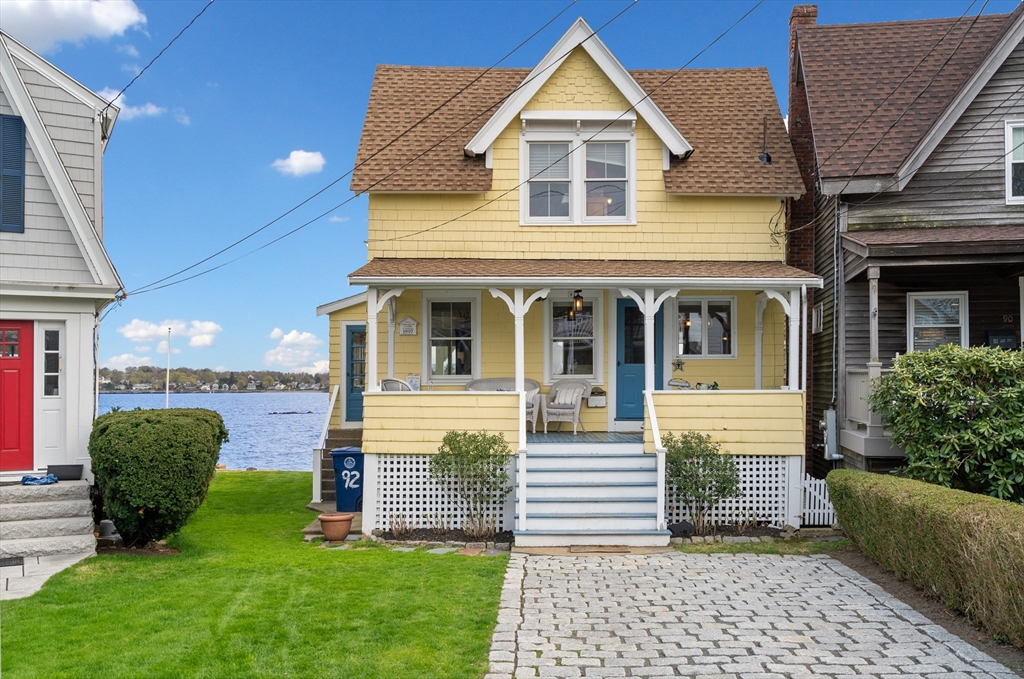 92 Bay View Ave