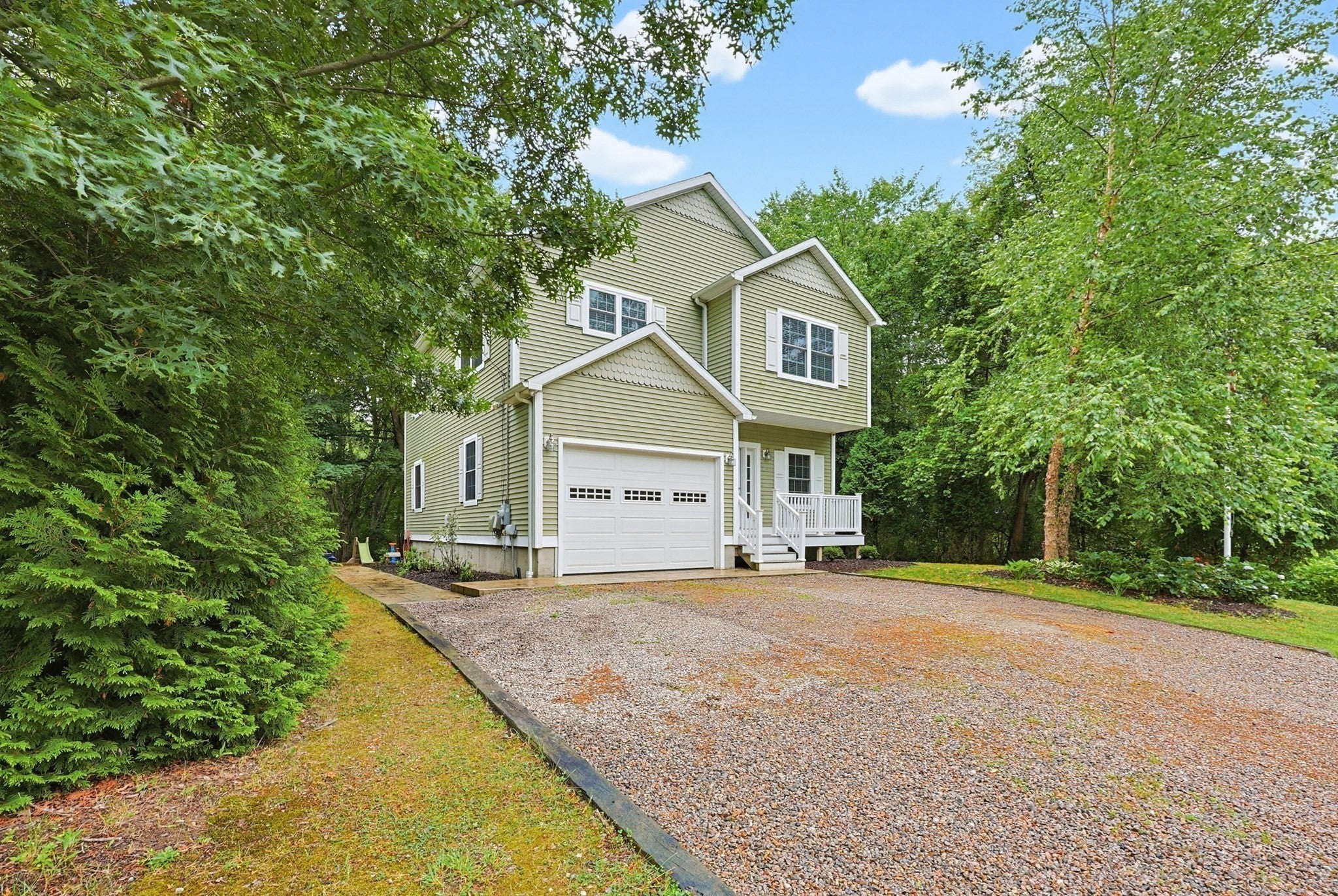 109 Bear Hill Rd