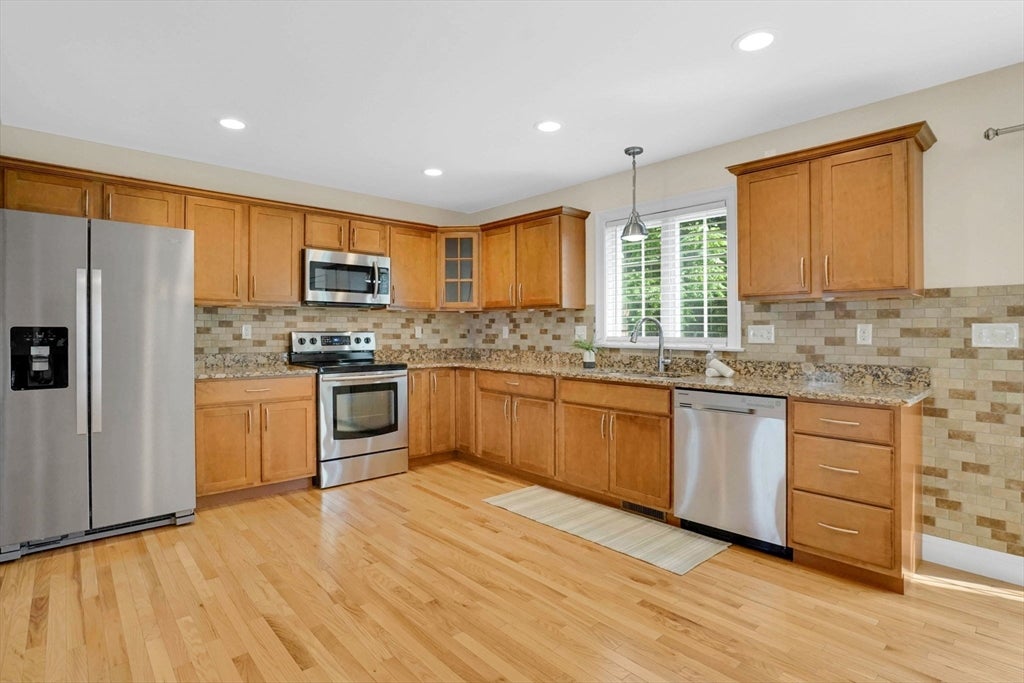 10 Begley St #10, Agawam, MA, 10 Begley St #10, Agawam, MA Photo #8