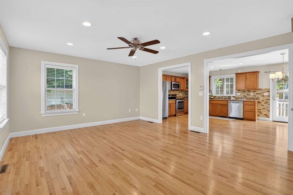 10 Begley St #10, Agawam, MA, 10 Begley St #10, Agawam, MA Photo #3