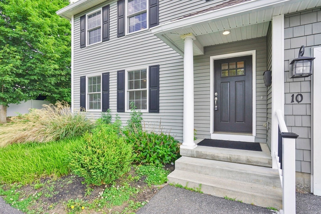 10 Begley St #10, Agawam, MA, 10 Begley St #10, Agawam, MA Photo #1