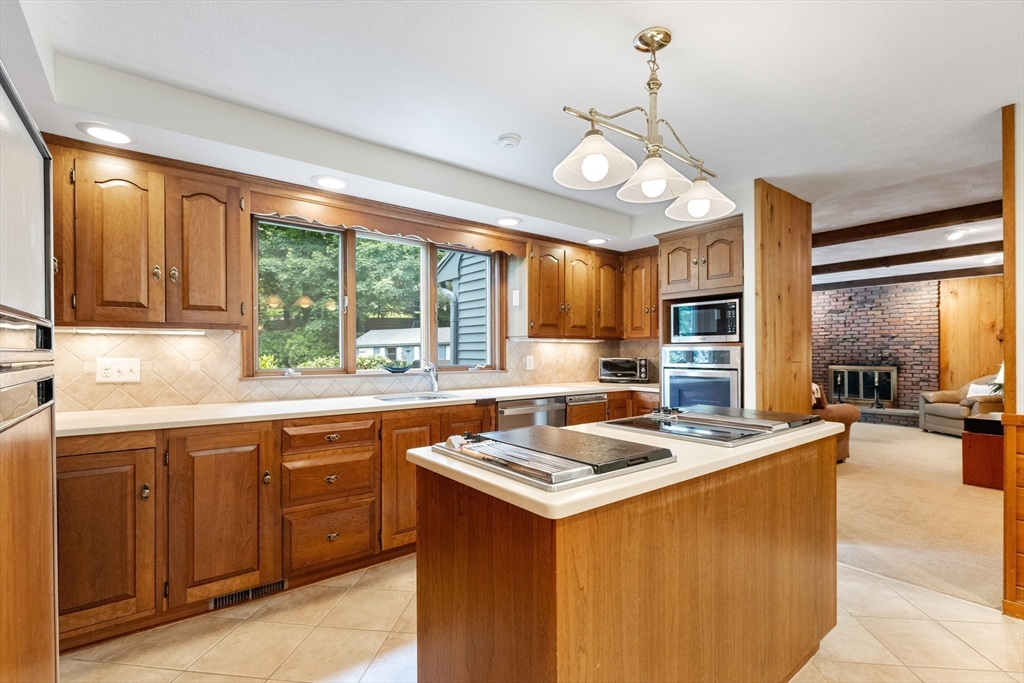 6 Highland Ave