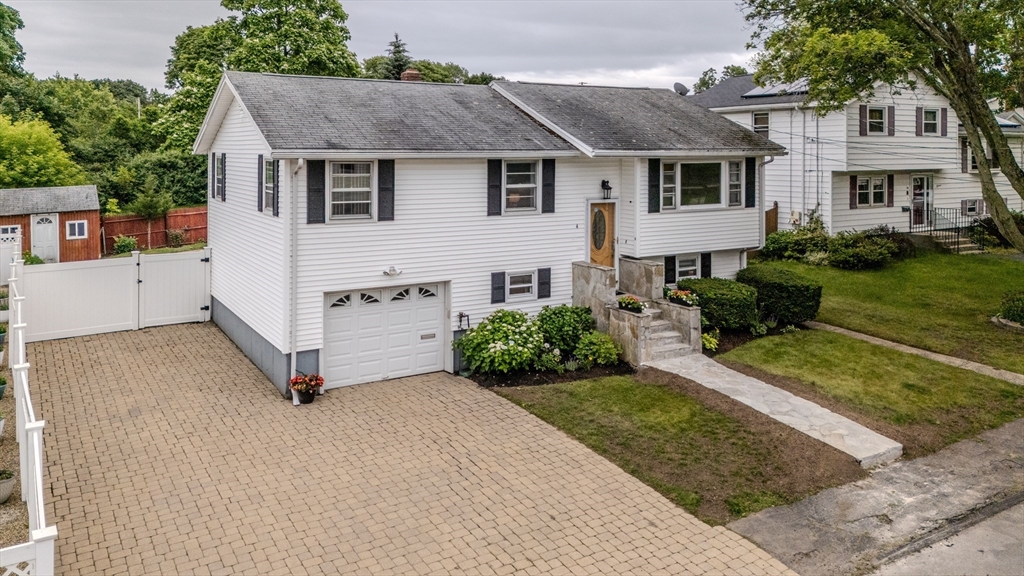 4 Witchcraft Rd