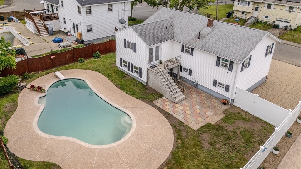 4 Witchcraft Rd