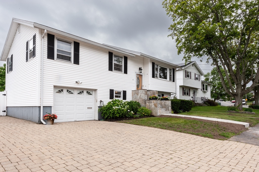 4 Witchcraft Rd