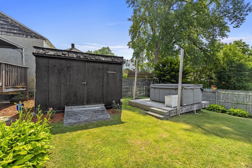 85 Pinehurst Avenue