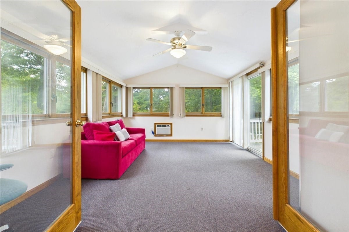 25 Oakview Cir, Medway, MA, 25 Oakview Cir, Medway, MA Photo #11