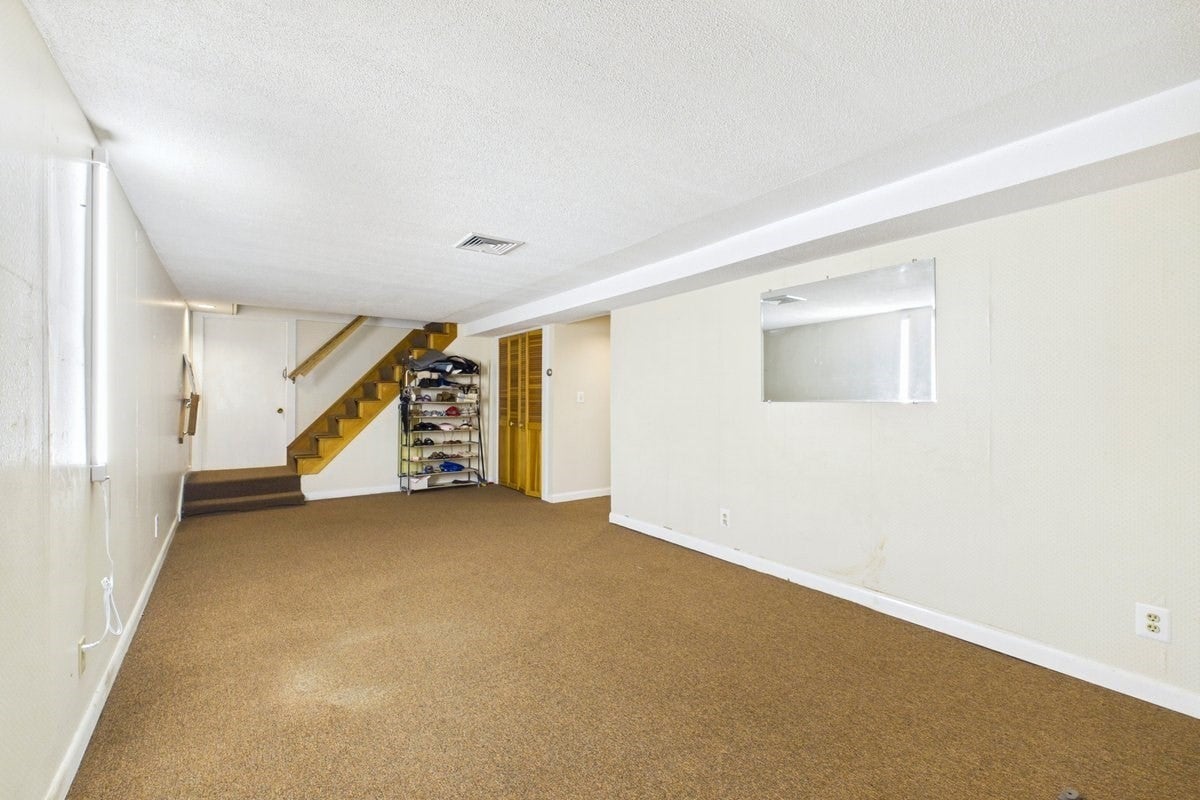 25 Oakview Cir, Medway, MA, 25 Oakview Cir, Medway, MA Photo #32