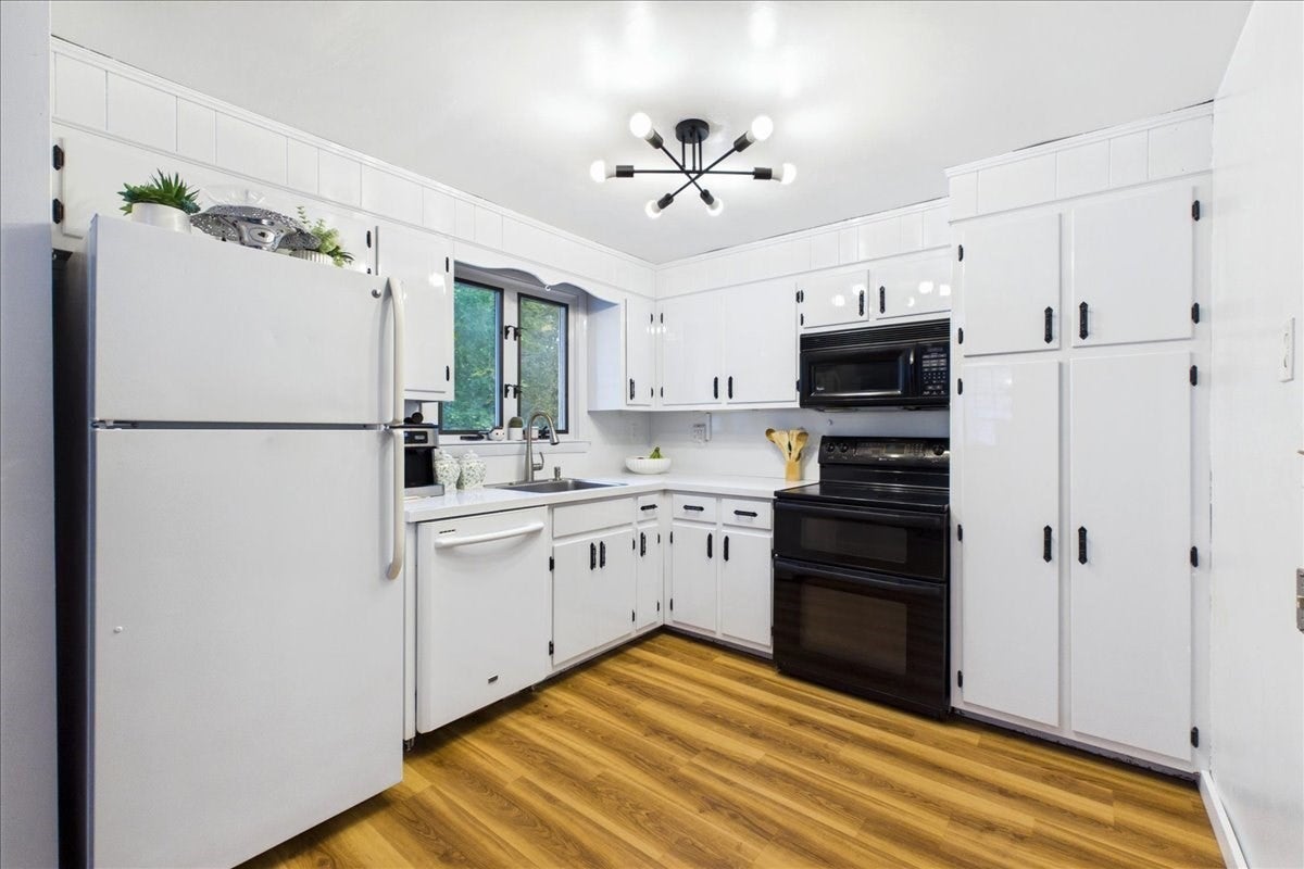 25 Oakview Cir, Medway, MA, 25 Oakview Cir, Medway, MA Photo #18