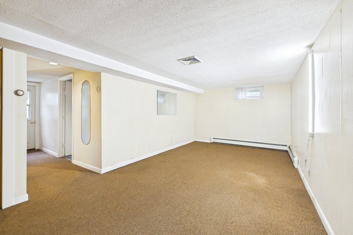 25 Oakview Cir, Medway, MA, 25 Oakview Cir, Medway, MA Photo #34