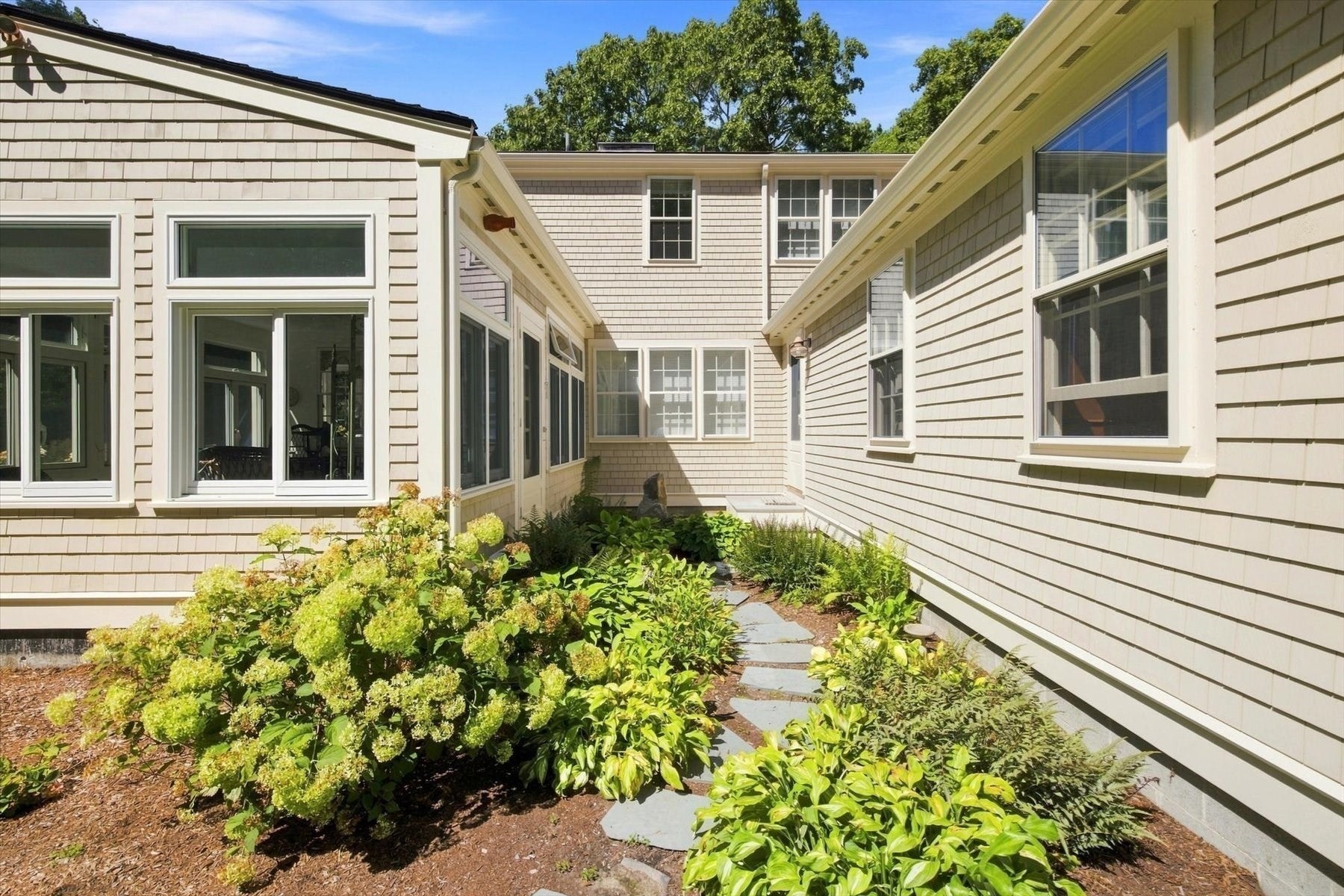59 Beaverbrook Ln, Duxbury, MA Photo #33