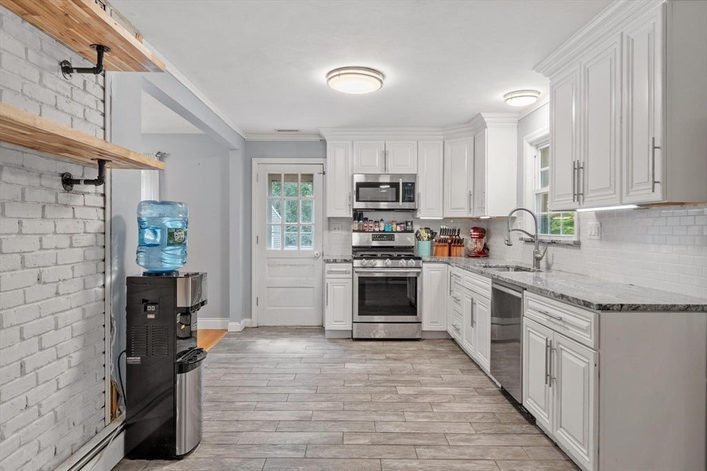 456 Summer ST, North Andover, MA, 456 Summer ST, North Andover, MA Photo #6