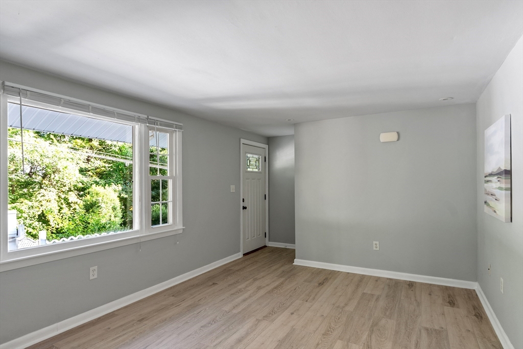 62 Wendell Rd