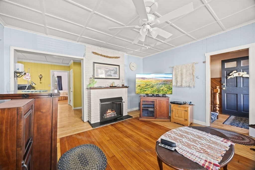 139 East St