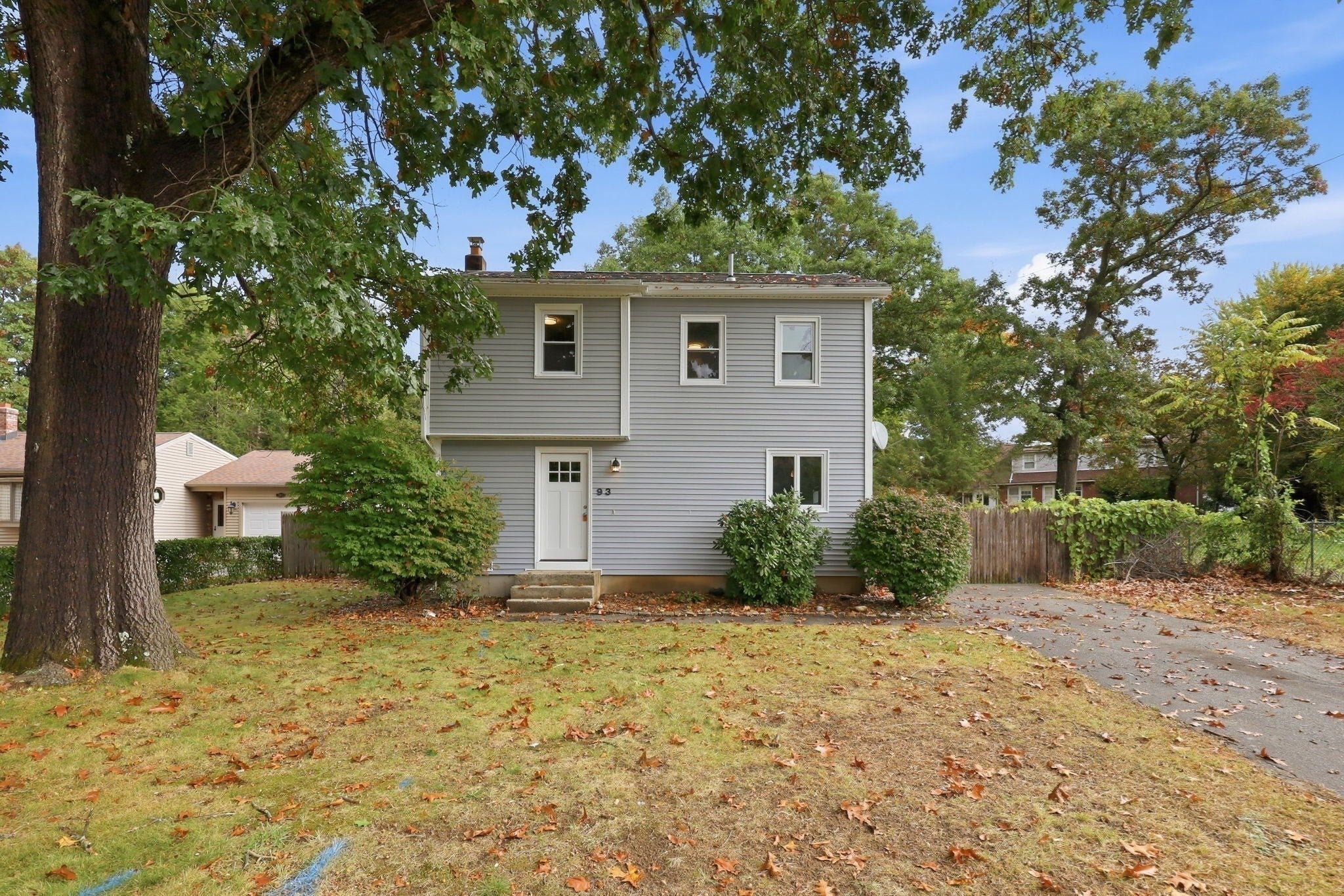 93 Balboa Dr