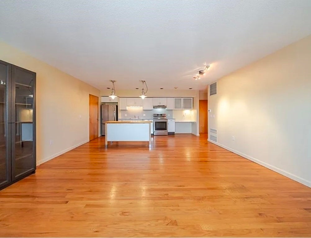 351 Pleasant St #9, Northampton, MA, 351 Pleasant St #9, Northampton, MA Photo #8