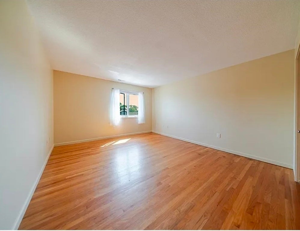 351 Pleasant St #9, Northampton, MA, 351 Pleasant St #9, Northampton, MA Photo #16