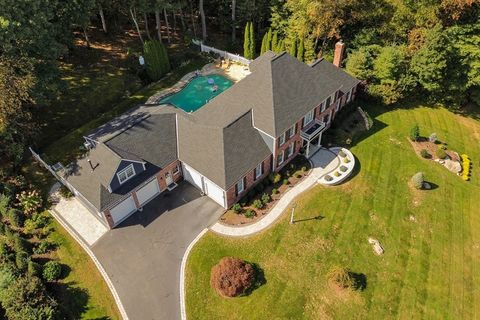 35 Wedgewood Drive Hopkinton MA 01748