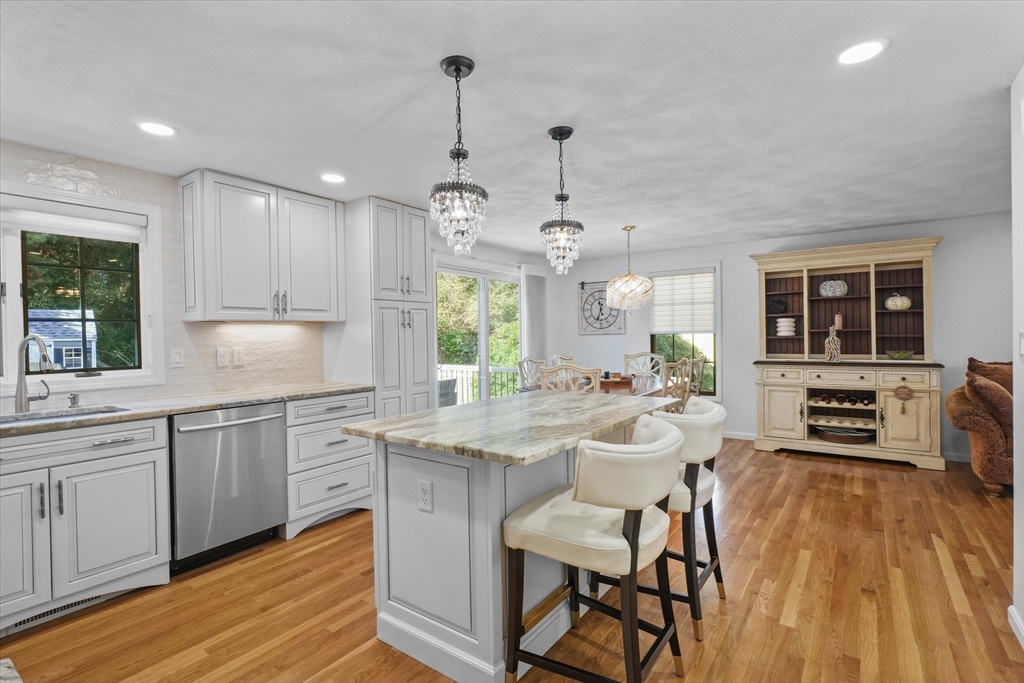 9 Andrews Farm Rd