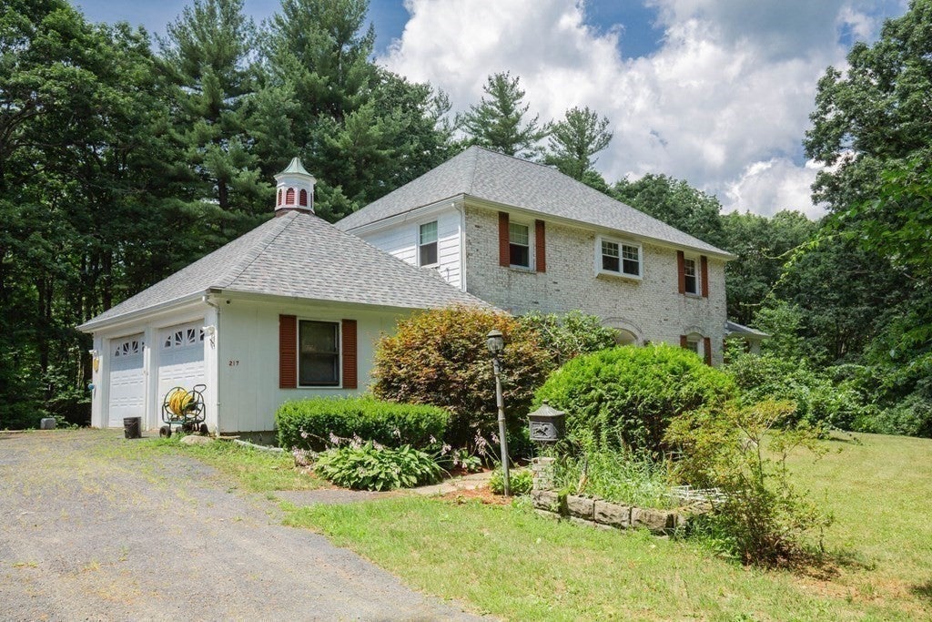 217 Grove St, Paxton, MA Photo #1