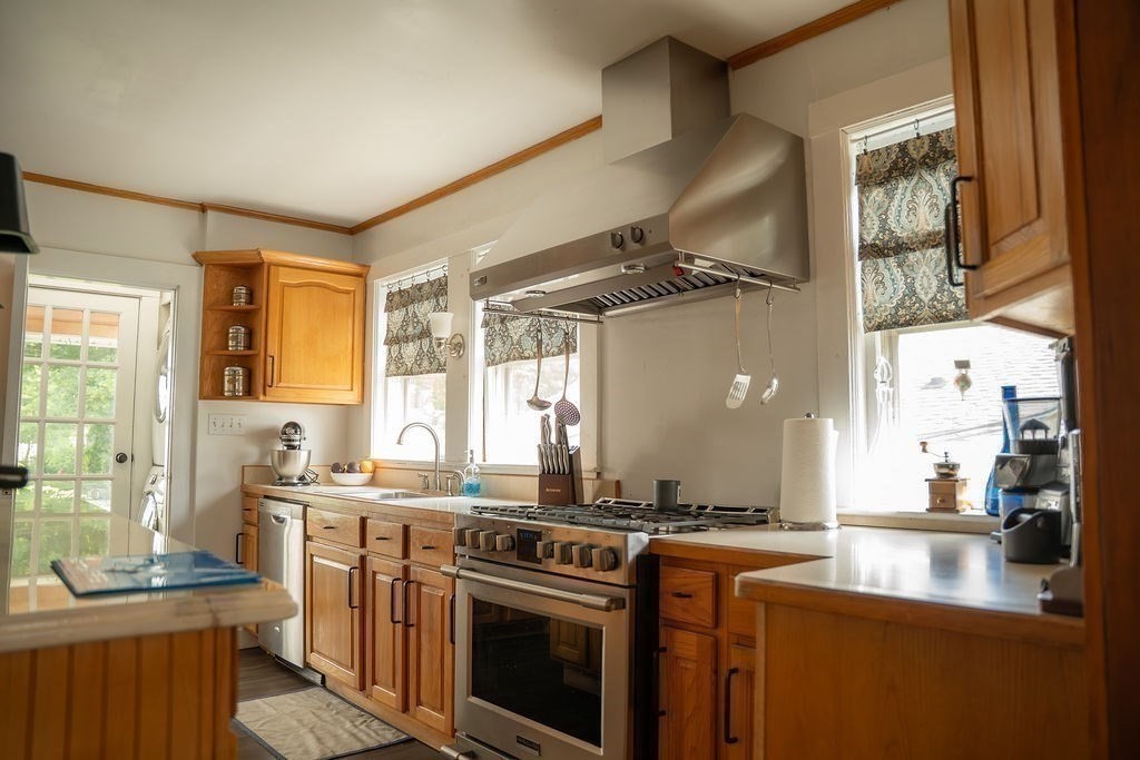352 Charles River Rd 352