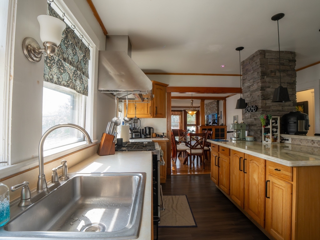 352 Charles River Rd 352