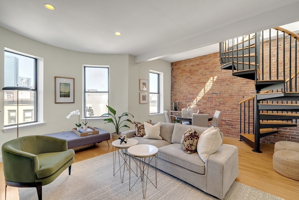 5 Albemarle St 5