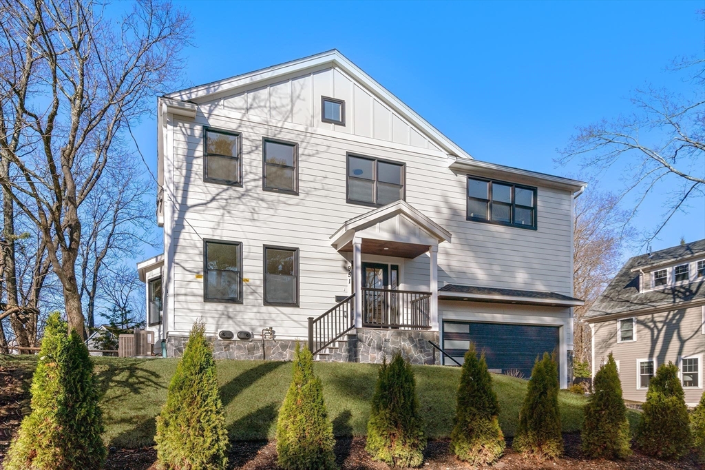 951 Walnut Street