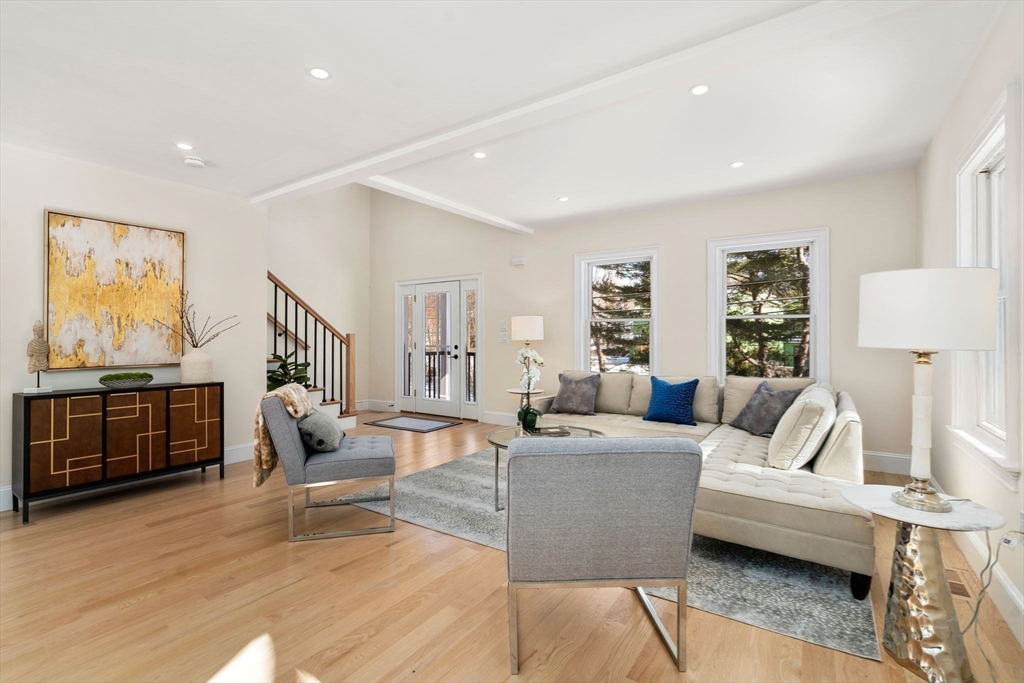 951 Walnut Street