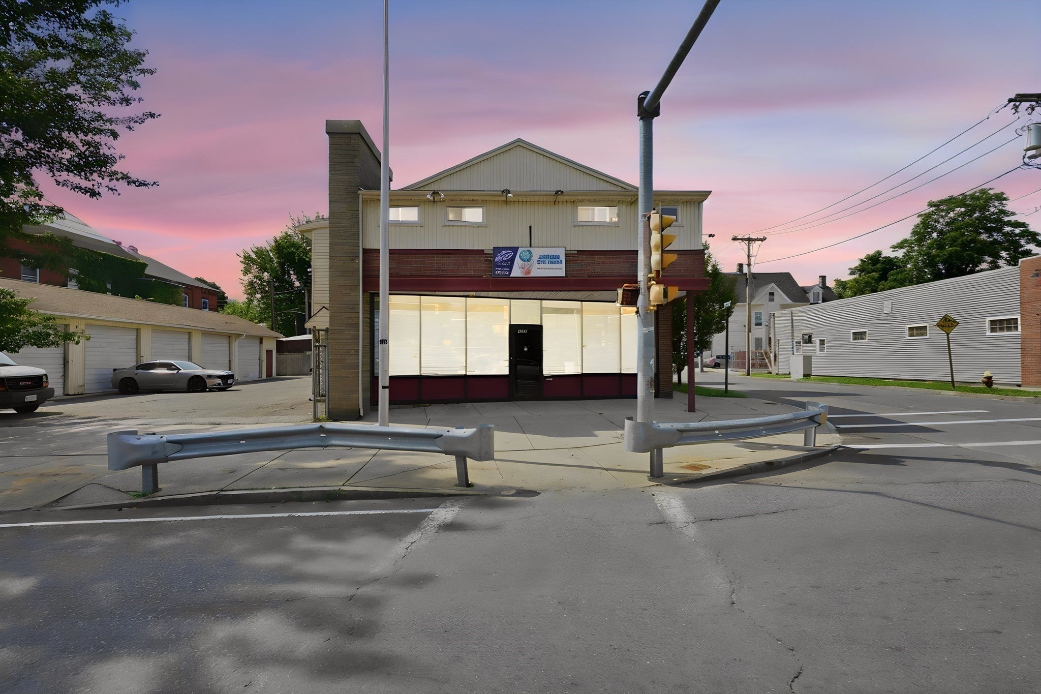 1036 Chicopee St