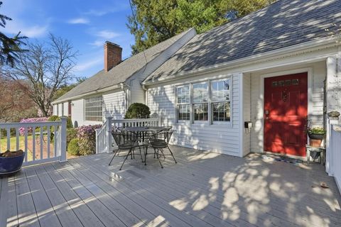 10 Dana St Amherst MA 01002