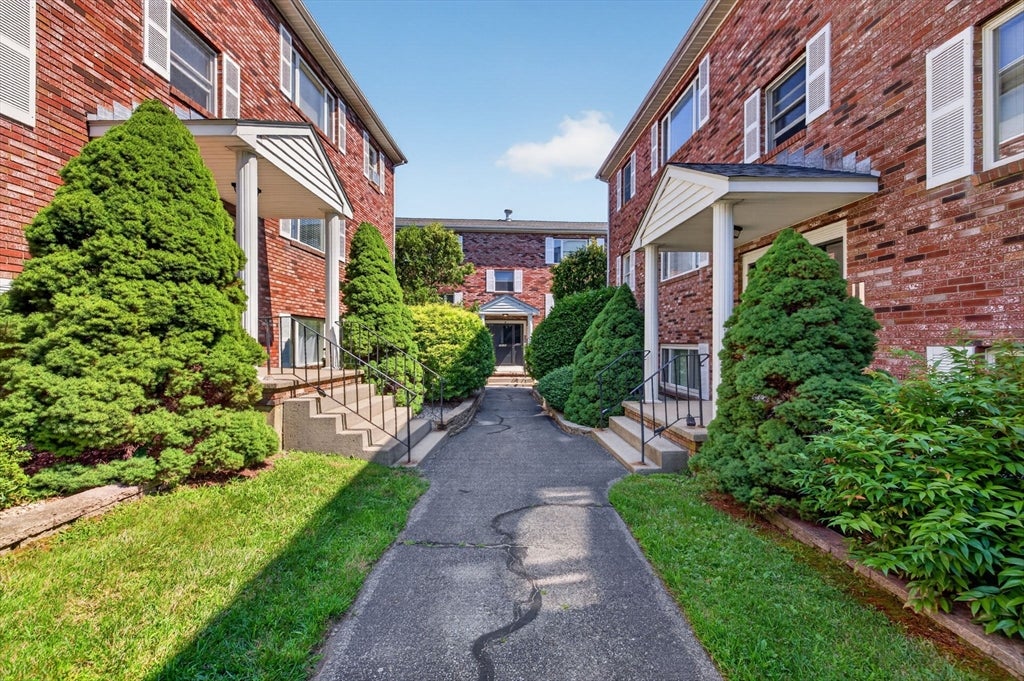 50 Clark St #12, Fall River, MA, 50 Clark St #12, Fall River, MA Photo #2
