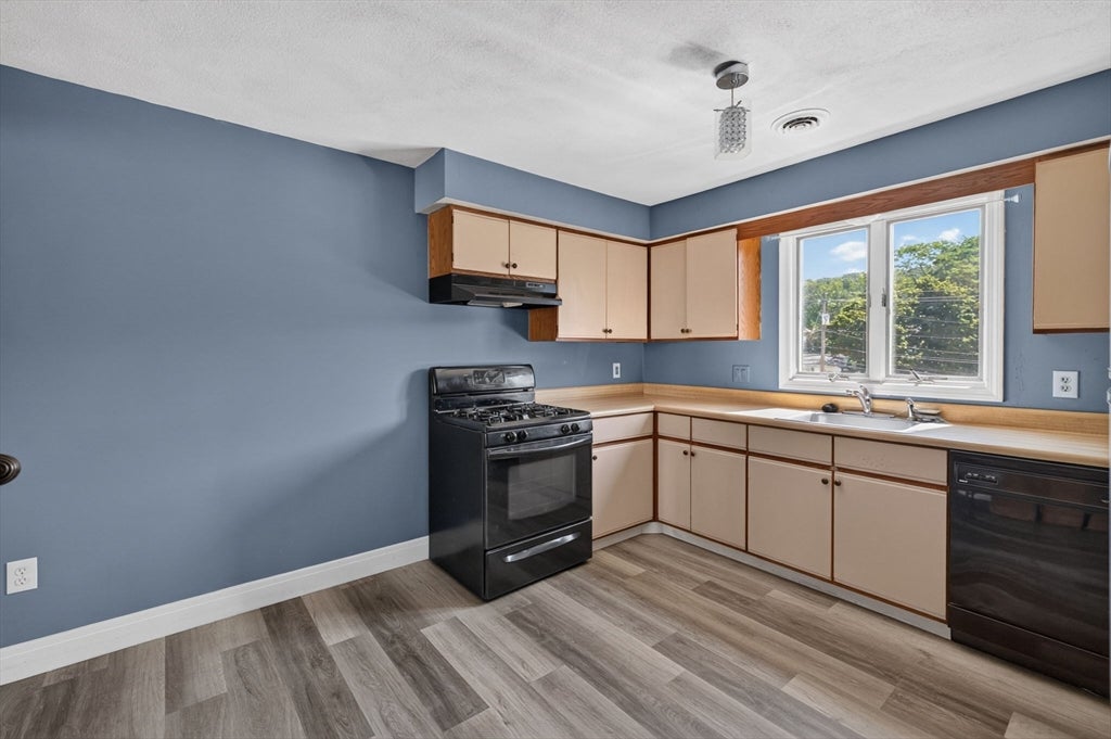 50 Clark St #12, Fall River, MA, 50 Clark St #12, Fall River, MA Photo #13