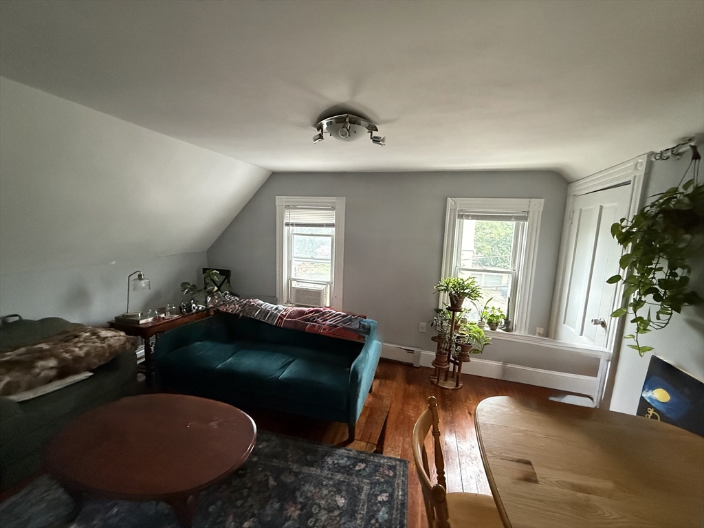 23 Farragut Avenue #3, Somerville, MA Photo #3