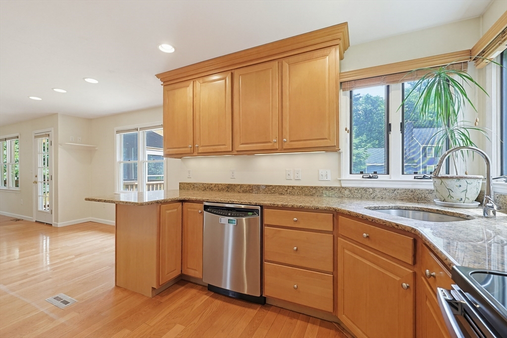 6 Oakwood Ct.