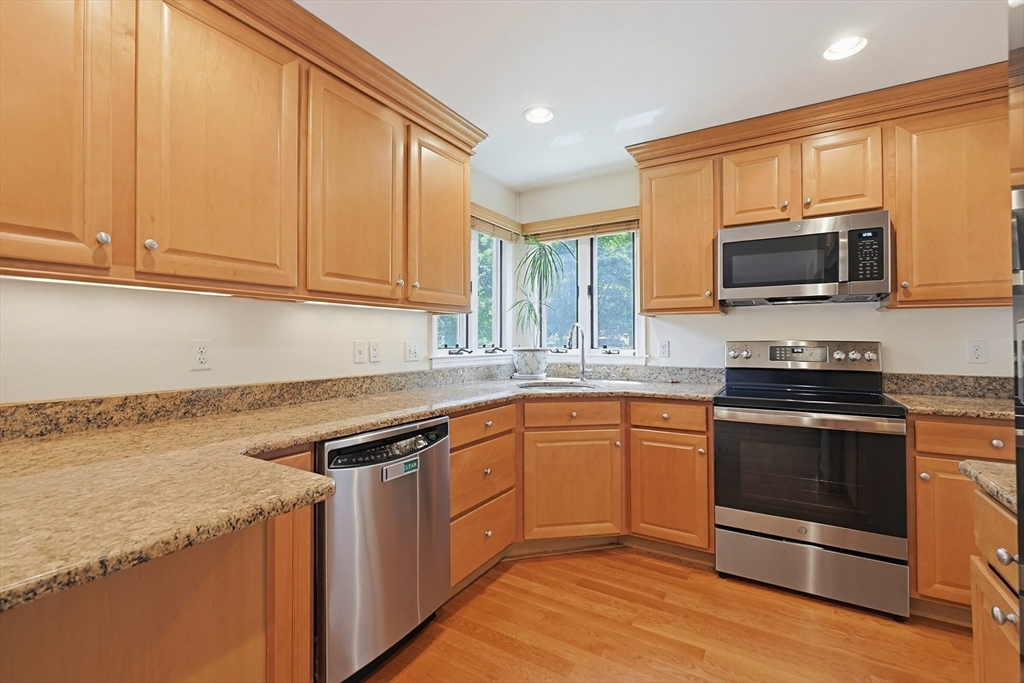 6 Oakwood Ct.