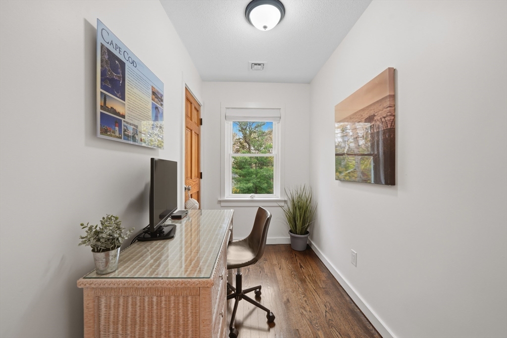 55 Ridgeview Dr, Falmouth, MA Photo #25
