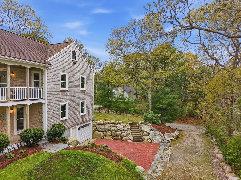 55 Ridgeview Dr, Falmouth, MA Photo #3