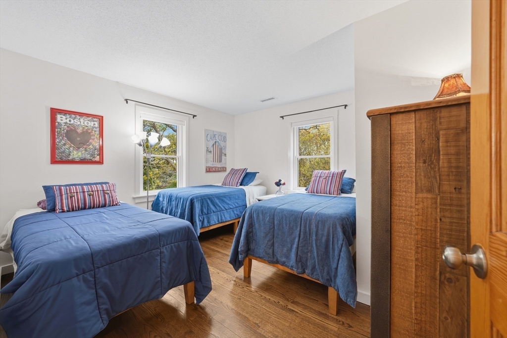 55 Ridgeview Dr, Falmouth, MA Photo #26