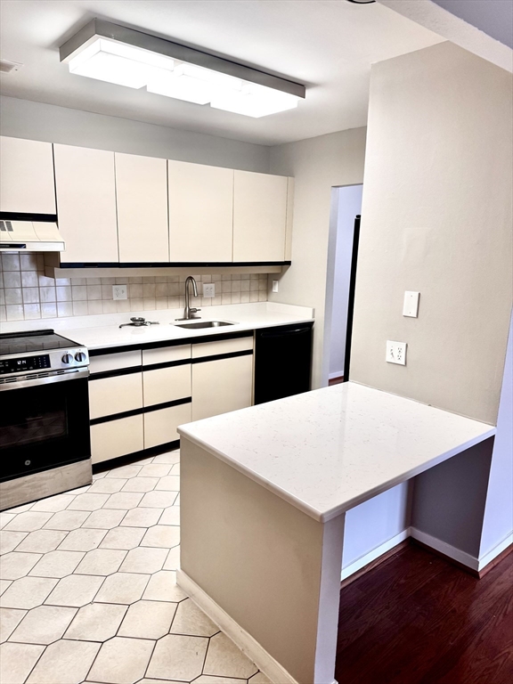 1 Seal Harbor Rd 215